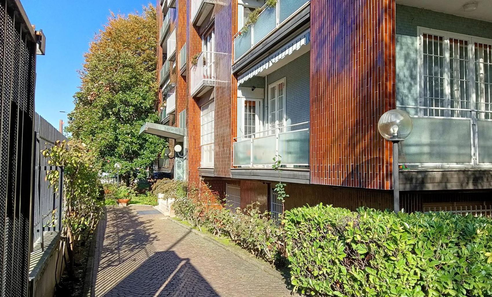 Sahi - Via Dei Ciclamini Mm1 Primaticcio, Stadio San Siro, Ospedale San Carlo Milan Exterior photo